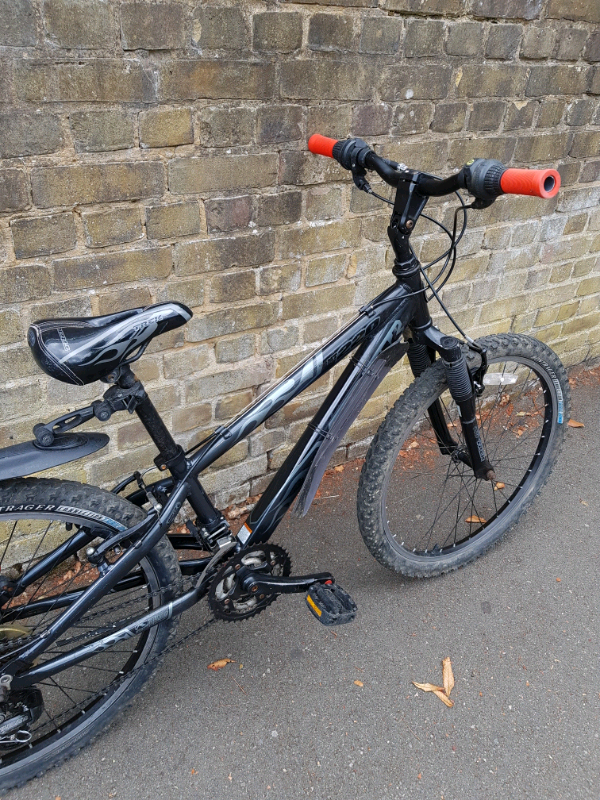 Junior Trek mountain bike bicycle good 
